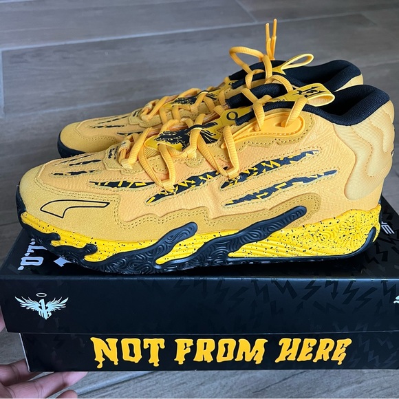 Porsche & PUMA Join Forces on a Reworked MB.03 - Picture 4 of 9